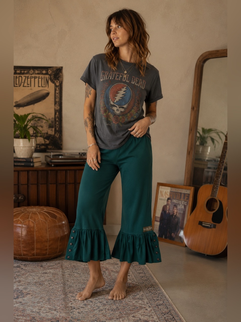 Matilda Jane Women’s Emerald Big Ruffles Pants with Button Details - Picture 3 of 9